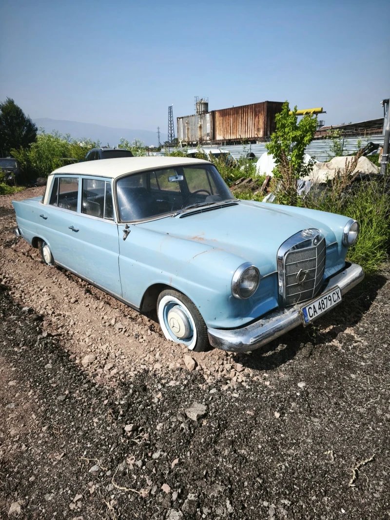 Mercedes-Benz 110, снимка 2 - Автомобили и джипове - 53498908