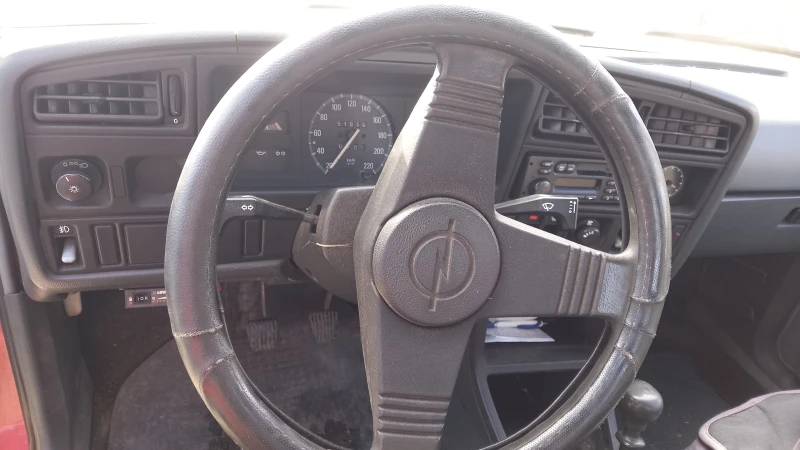 Opel Ascona, снимка 7 - Автомобили и джипове - 52230688