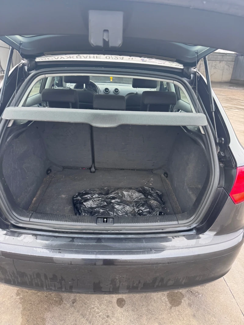 Audi A3 1.6i sportback, снимка 10 - Автомобили и джипове - 52907212