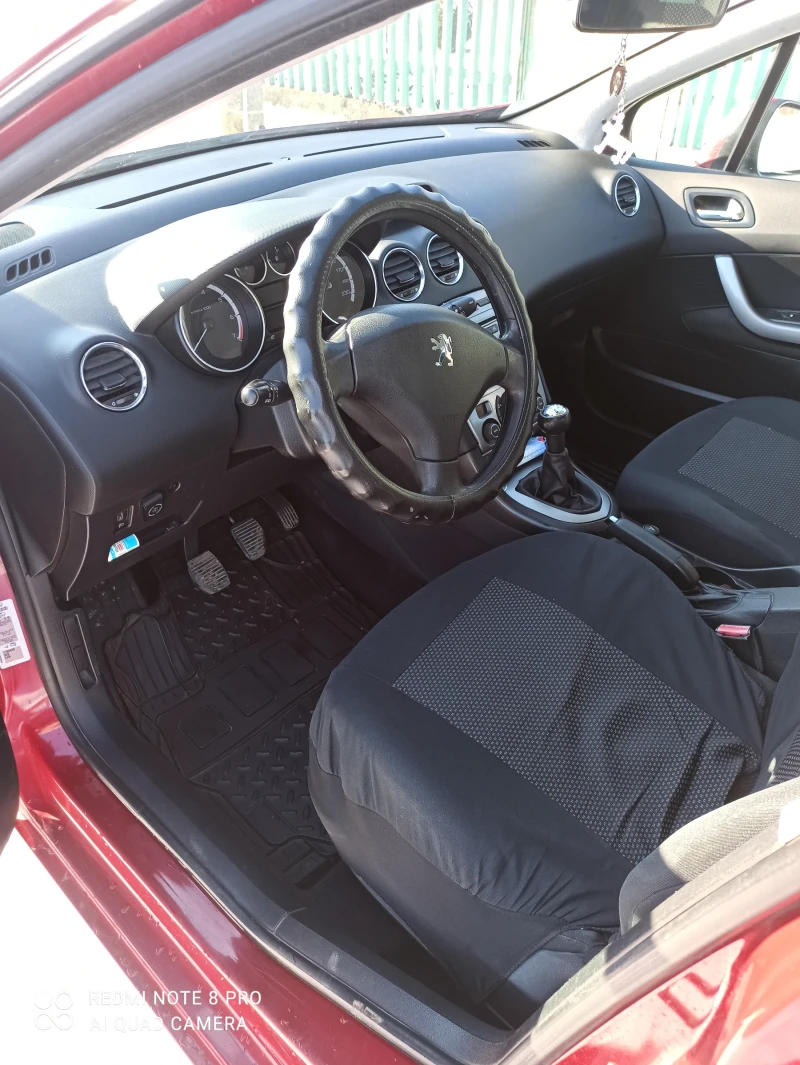 Peugeot 308 Лек автомобил , снимка 8 - Автомобили и джипове - 53042386