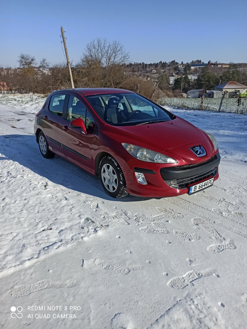 Peugeot 308 Лек автомобил 