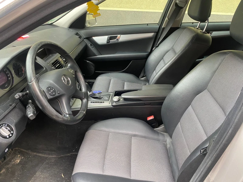 Mercedes-Benz C 180 Компресор, снимка 9 - Автомобили и джипове - 53597984