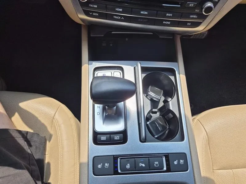 Genesis G80 3.3 AWD, снимка 10 - Автомобили и джипове - 54421530