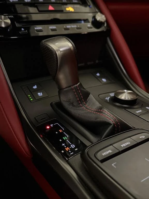 Lexus IS 300 * АвтоКредит * (ЦЕНА ДО БГ), снимка 12 - Автомобили и джипове - 54634321