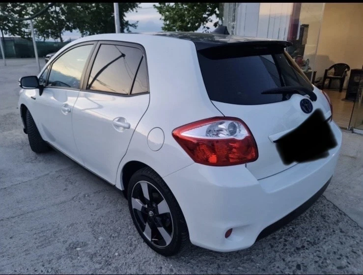 Toyota Auris Хибрид, снимка 3 - Автомобили и джипове - 54779606
