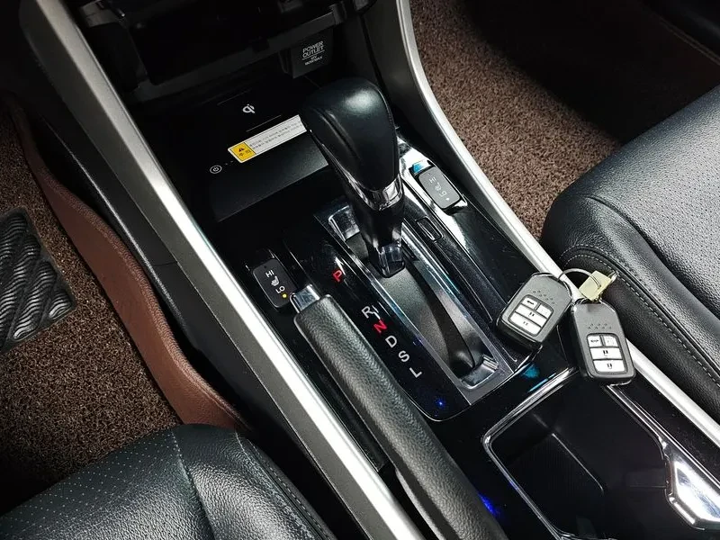 Honda Accord  2.4 9Th Generation, снимка 9 - Автомобили и джипове - 56699360