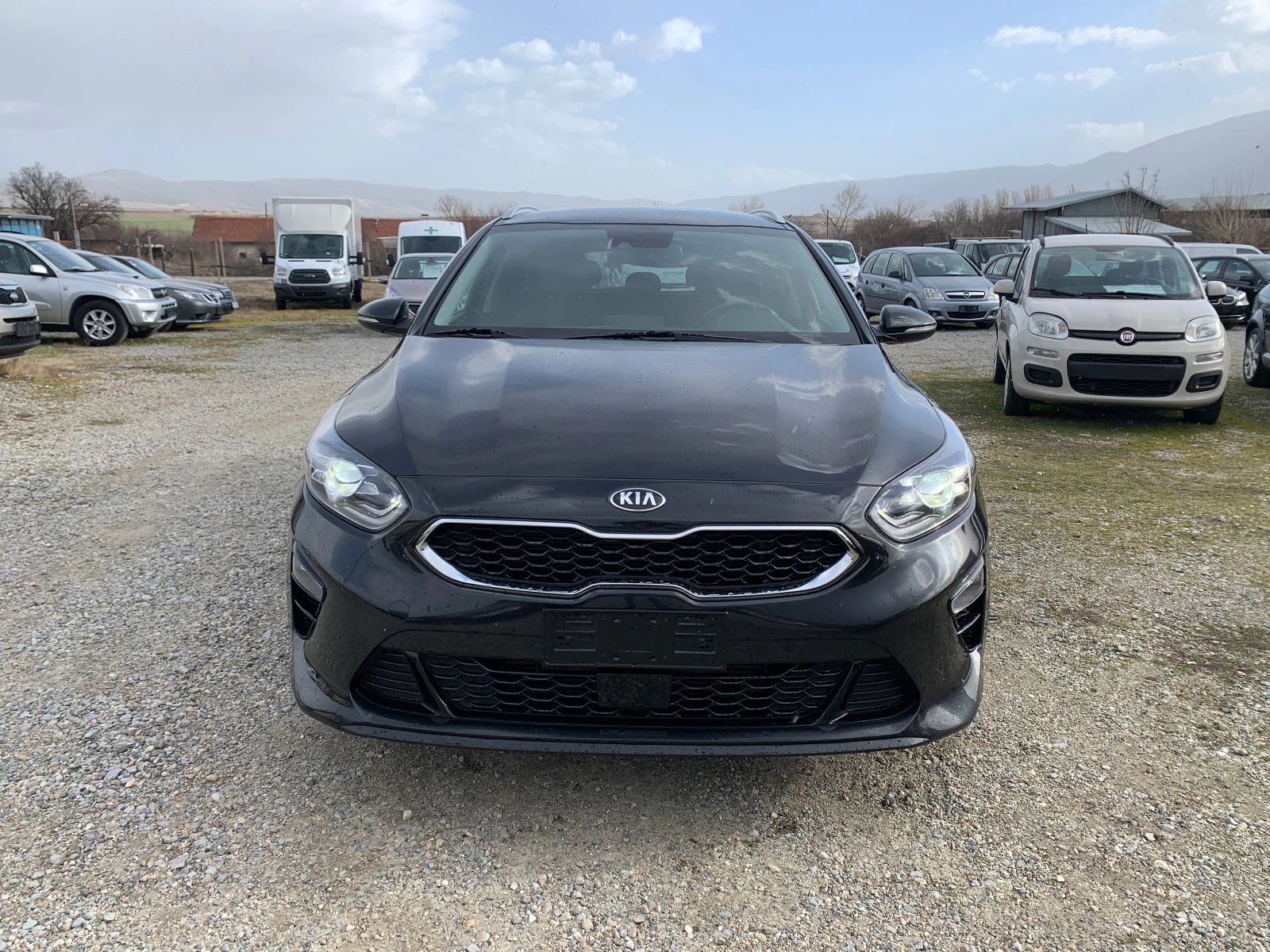 Kia Ceed 1.6-136kc euro6D FULL-PERFEKT - изображение 2