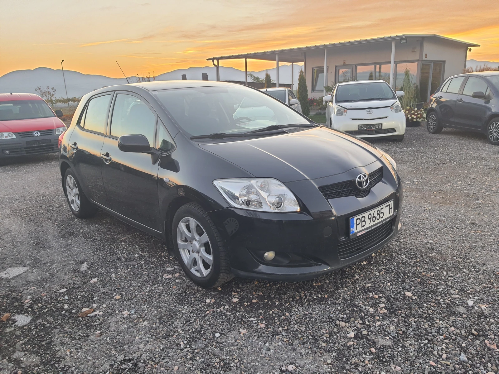 Toyota Auris 1.4VVT-I - изображение 3