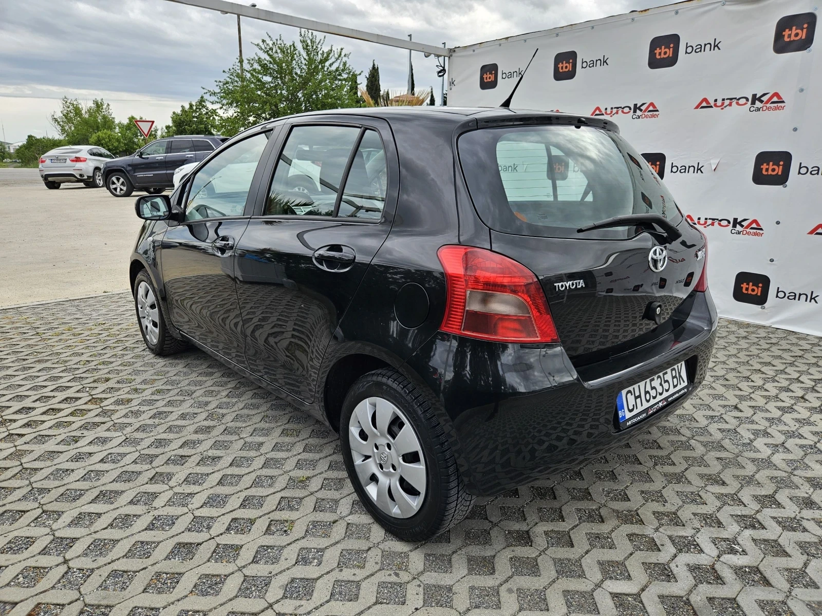 Toyota Yaris 1.3VVTI-87кс= КЛИМАТИК - изображение 5