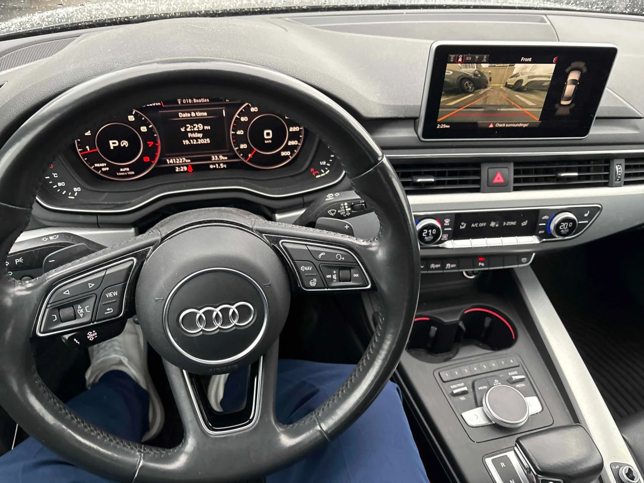 Audi A4 * АВТО КРЕДИТ* ЦЕНА ДО БГ * СЕРВИЗНА ИСТОРИЯ *  - изображение 8