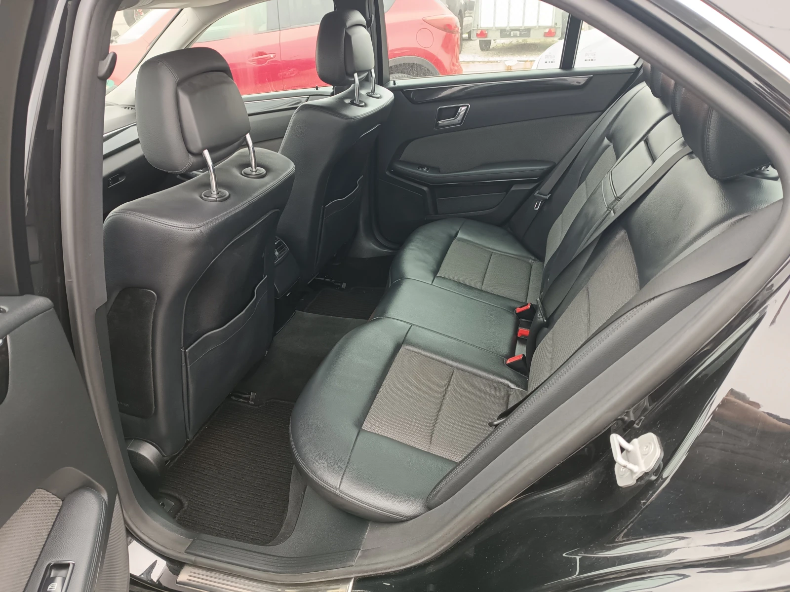 Mercedes-Benz E 200 | Mobile.bg � ����������� 11