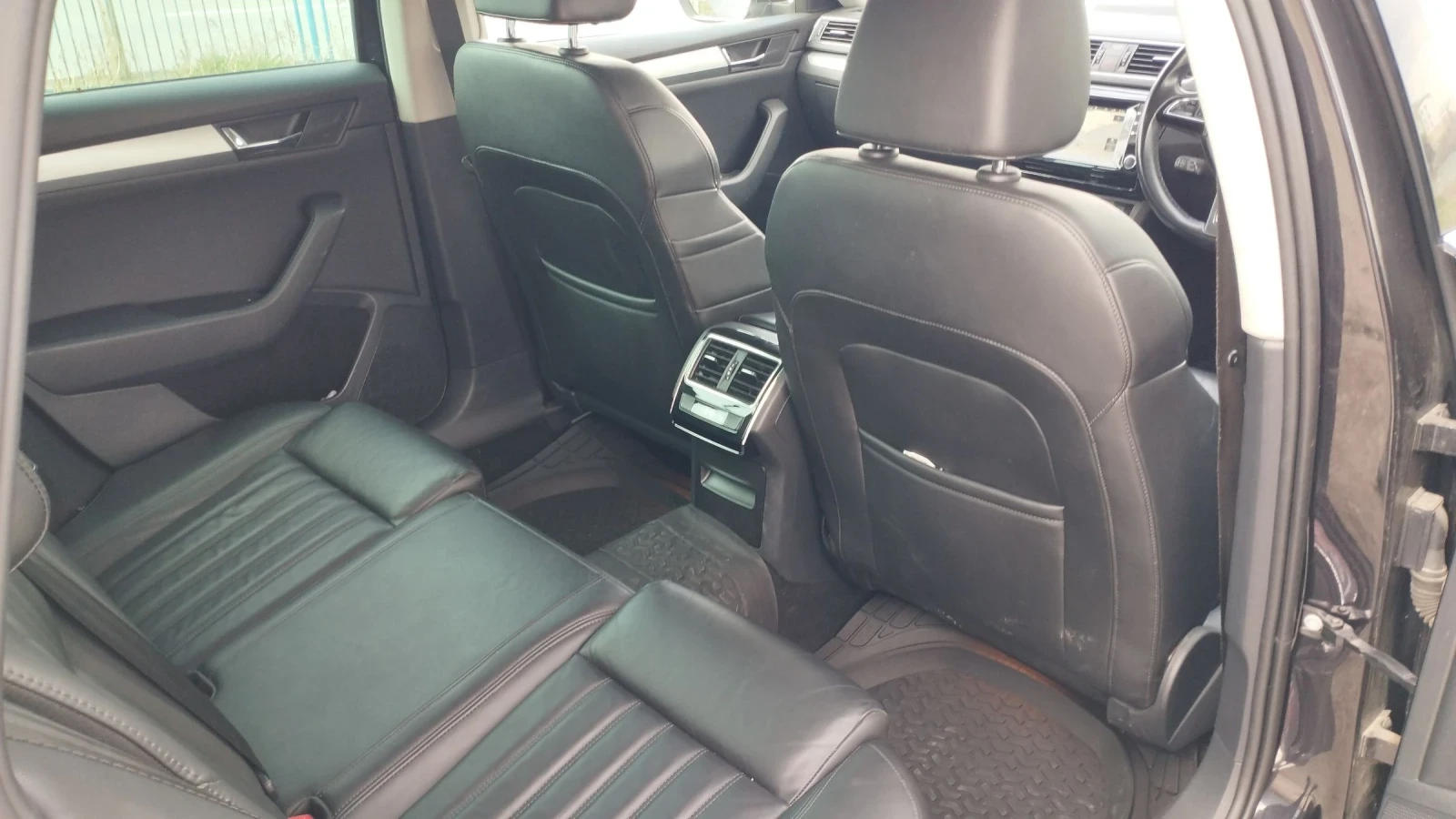 Skoda Superb 2.0/150hp, снимка 10 - Автомобили и джипове - 53961449