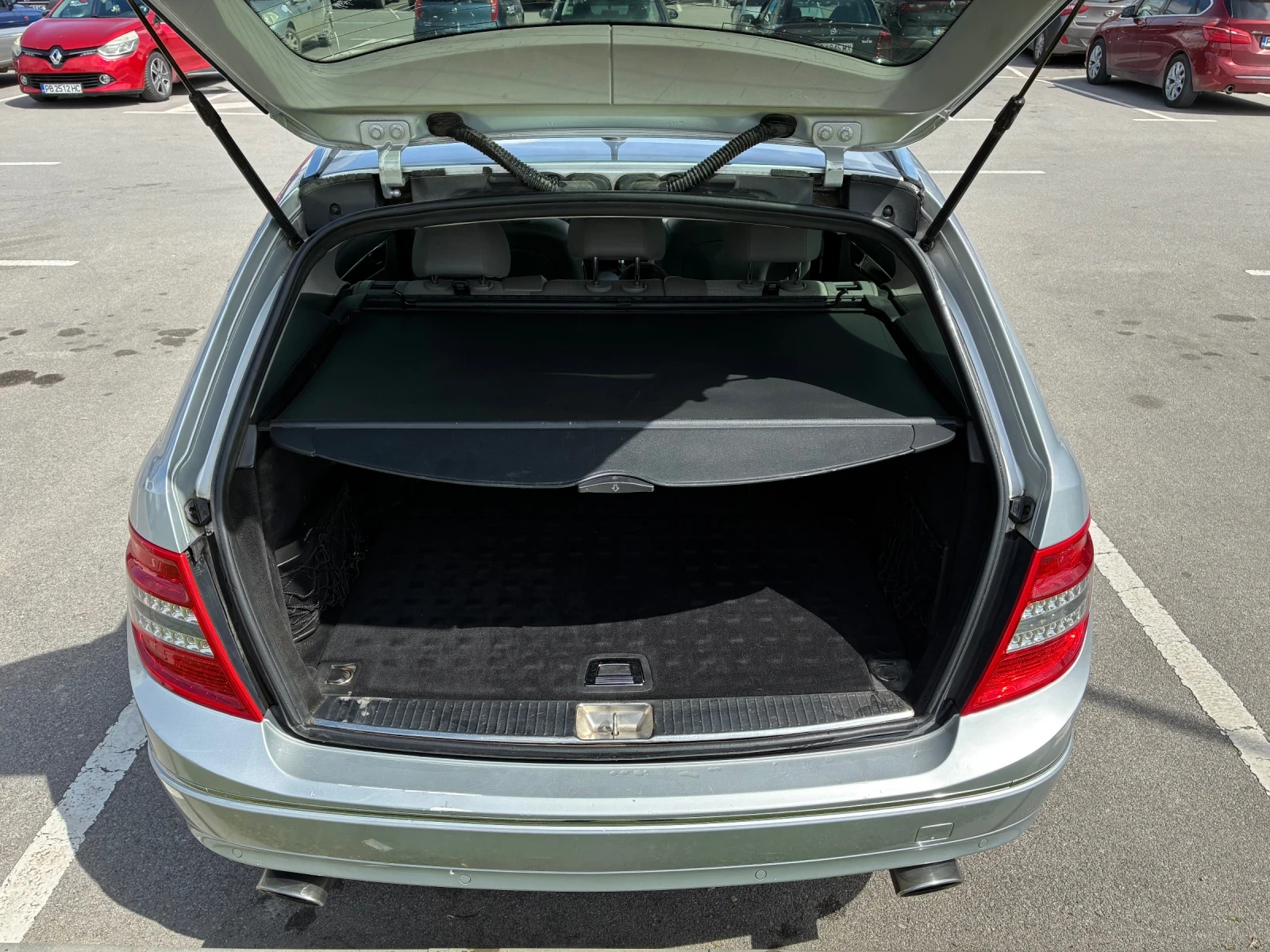 Mercedes-Benz C 320 CDI V6 224HP 7G-TRONIK АВАНГАРД РЕГИСТРИРАН, снимка 11 - Автомобили и джипове - 54032726