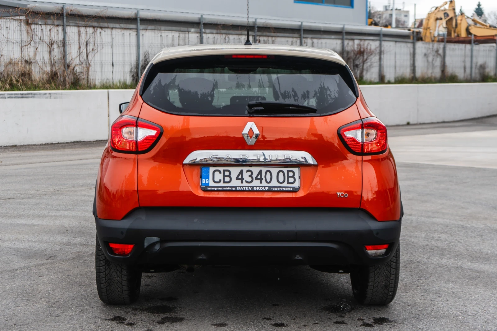 Renault Captur 1.2 TCe ШВЕЙЦАРИЯ АВТОМАТИК 113000 км! 4 цилиндров, снимка 5 - Автомобили и джипове - 54117267
