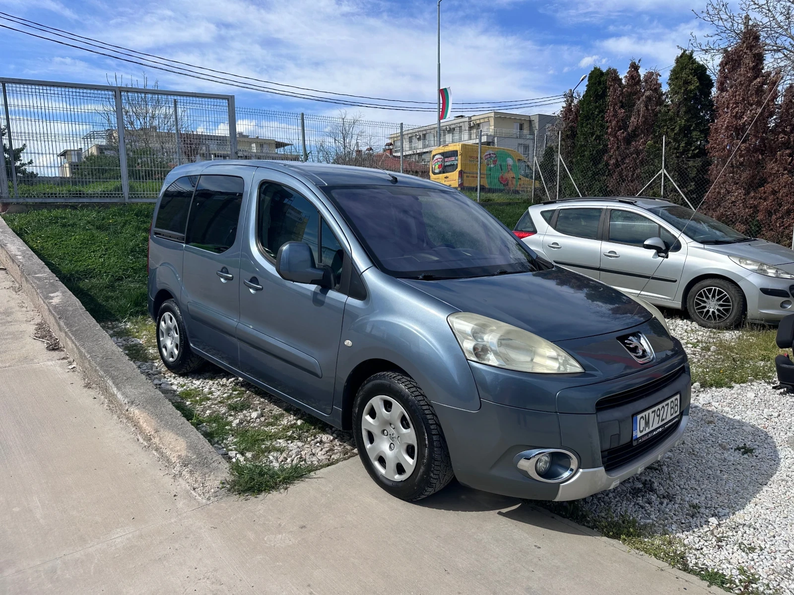 Peugeot Partner, снимка 2 - Автомобили и джипове - 54140940