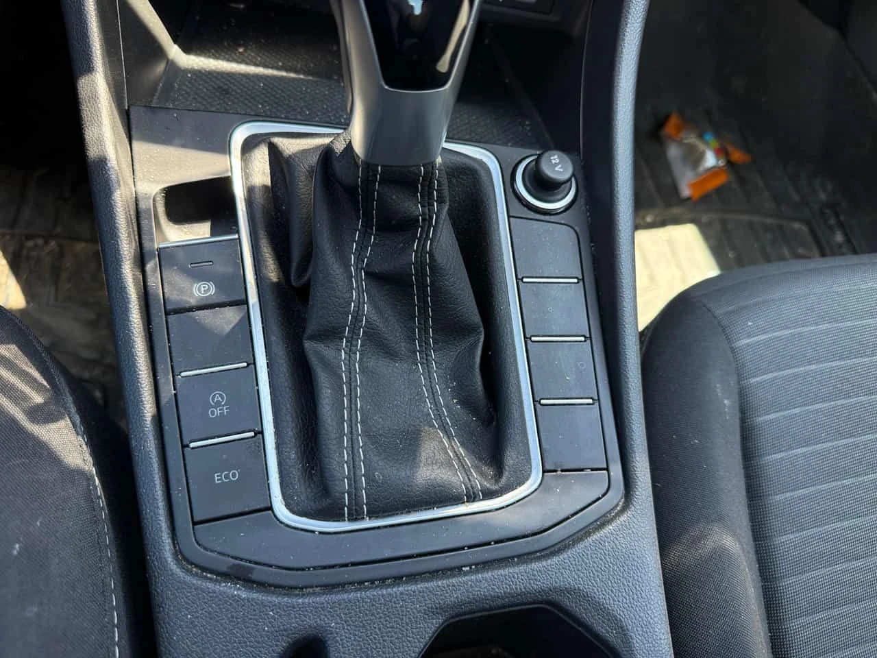 VW Jetta * Trendline * , снимка 10 - Автомобили и джипове - 54864759