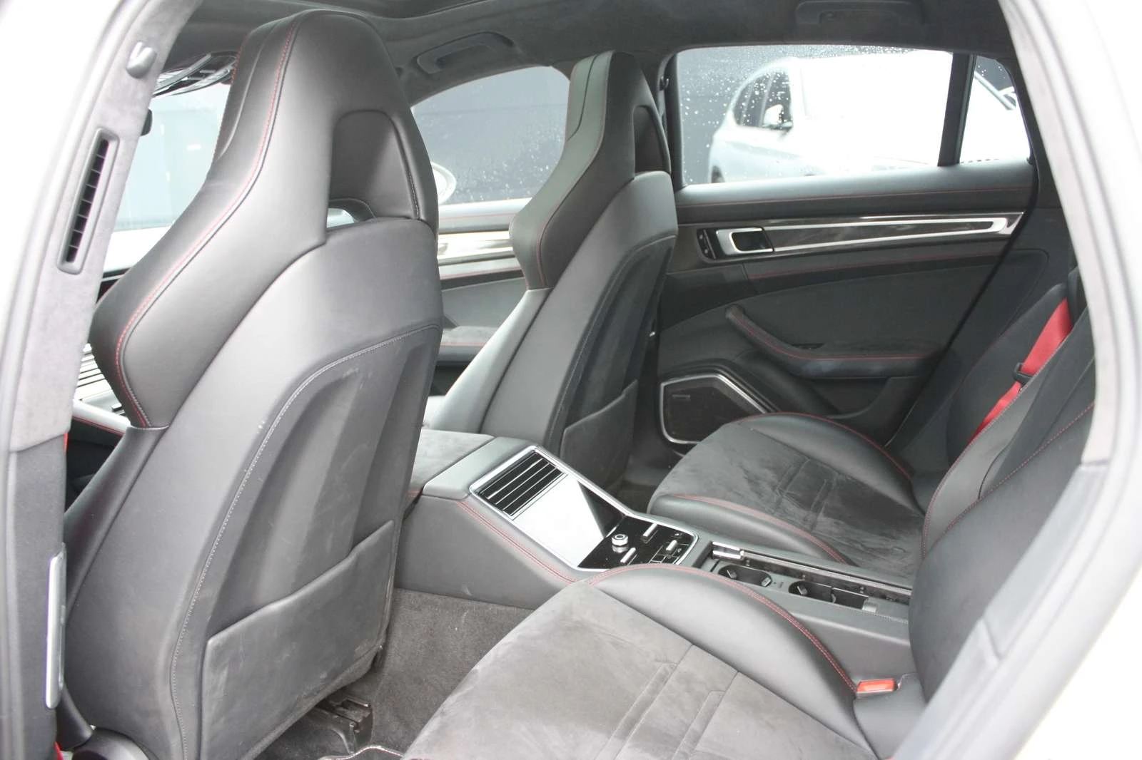 Porsche Panamera GTS , 4x4, CARBON, ЦЕНА ДО БГ, снимка 7 - Автомобили и джипове - 54874102