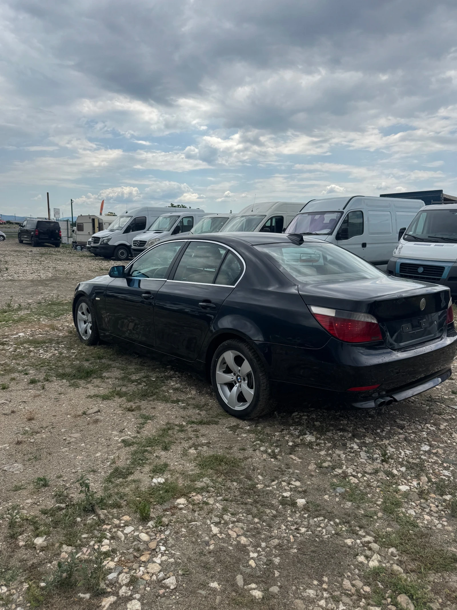 BMW 530, снимка 5 - Автомобили и джипове - 55010553