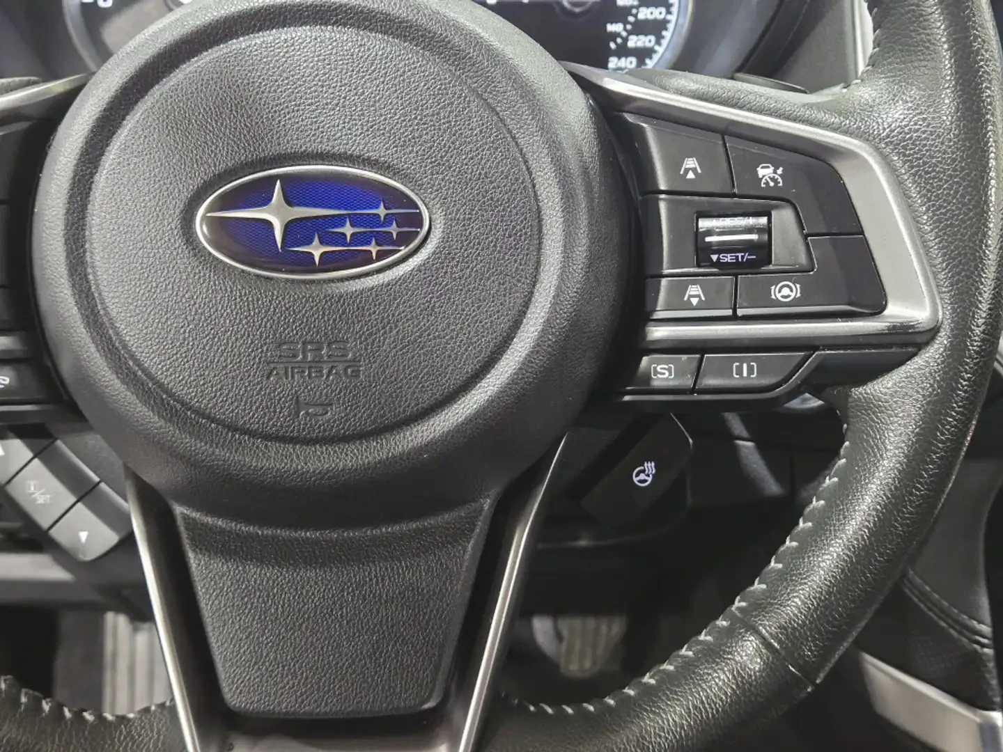 Subaru Forester AWD* DISTRONIC* СЛЕДЕНЕ НАЛЕНТИ* ПОДГРЕВ, снимка 9 - Автомобили и джипове - 55376927