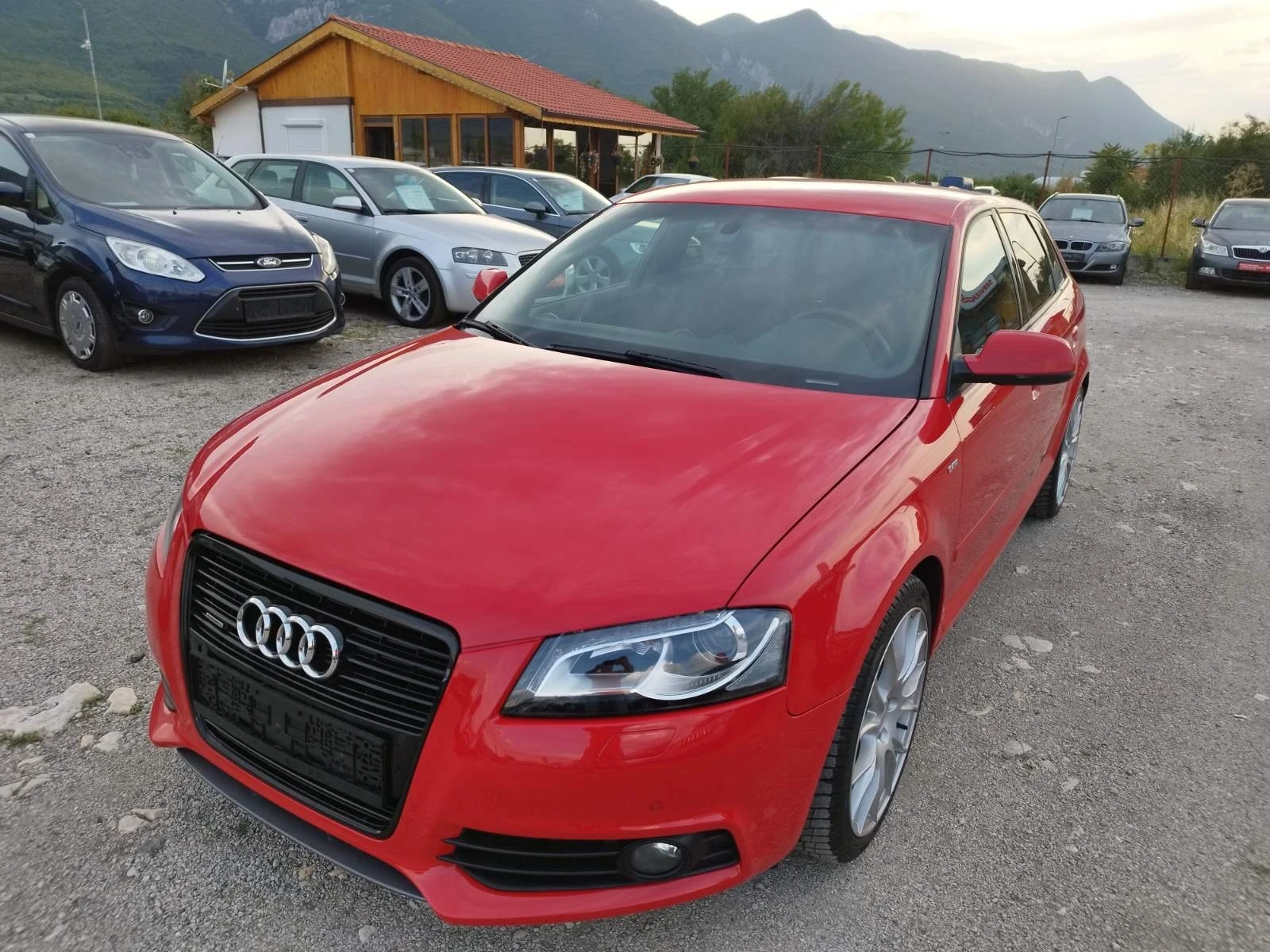 Audi A3 2.0 TDI S-LINE QUATTRO, снимка 2 - Автомобили и джипове - 55316792