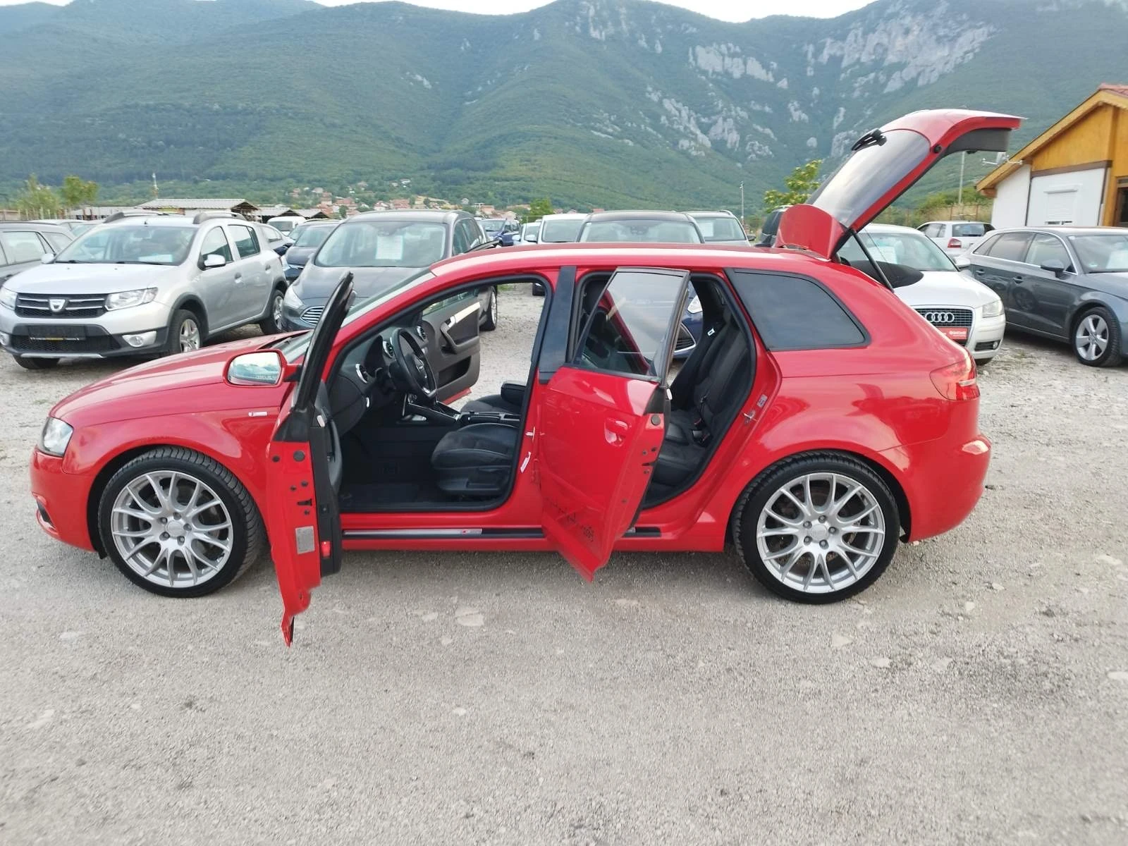 Audi A3 2.0 TDI S-LINE QUATTRO, снимка 10 - Автомобили и джипове - 55316792