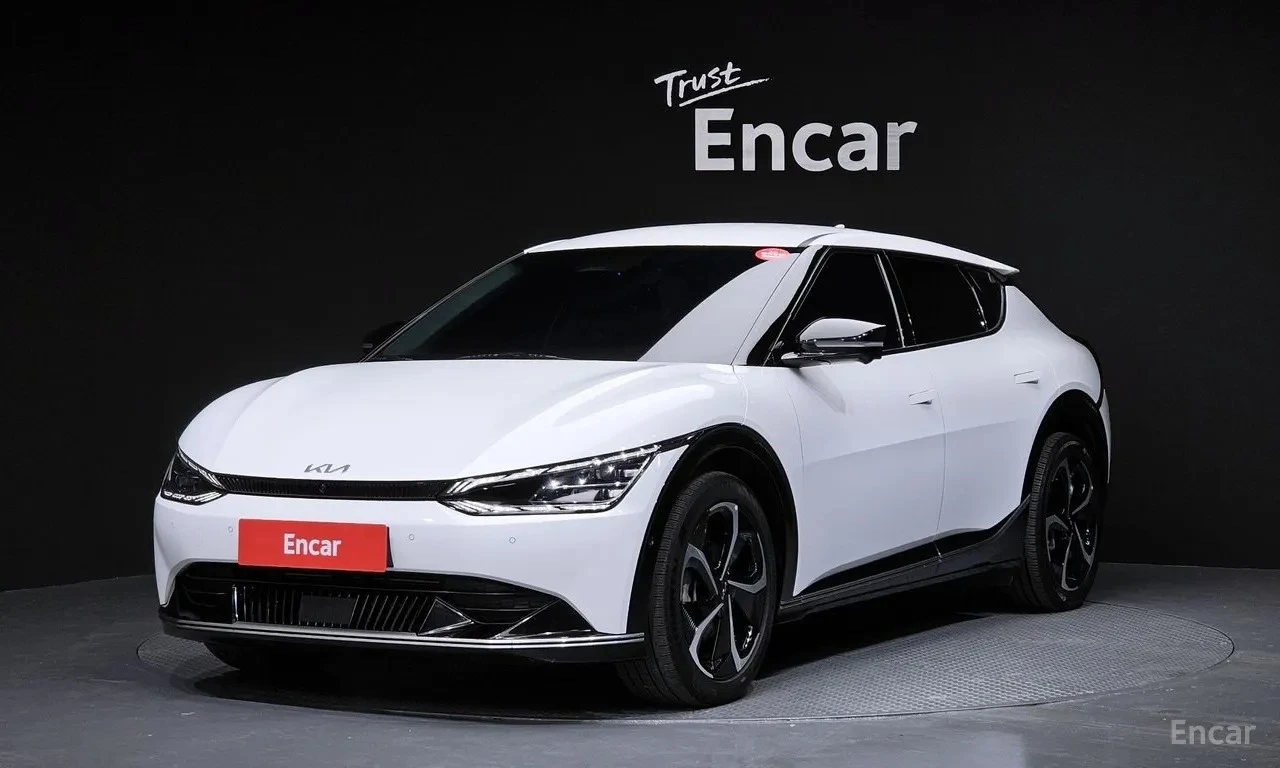 Kia EV6 * 2 КЛЮЧА * ОБДУХВАНЕ * ДИСТРОНИК * 360 КАМЕРА * 