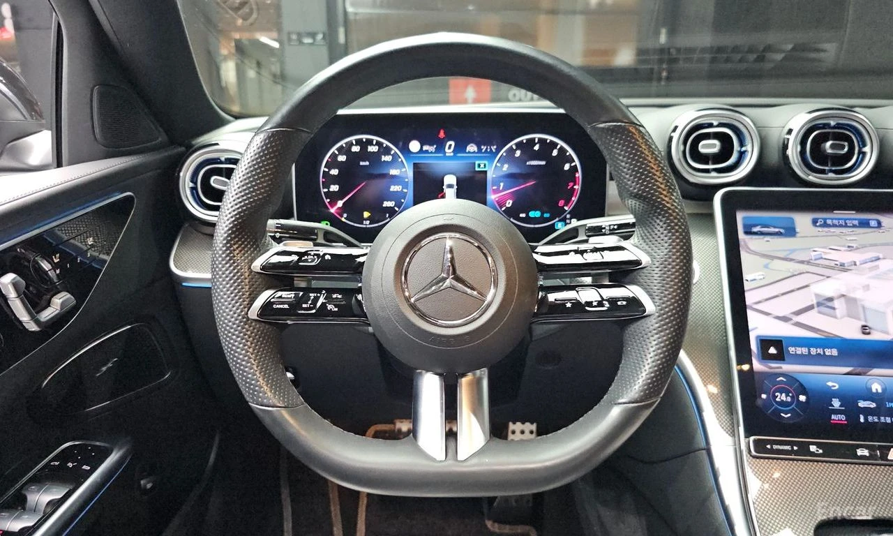 Mercedes-Benz C 300 AMG* LINE* BURMESTER* ДИСТРОНИКЧ* ХЕДЪП* 360КАМЕРА, снимка 7 - Автомобили и джипове - 55467576