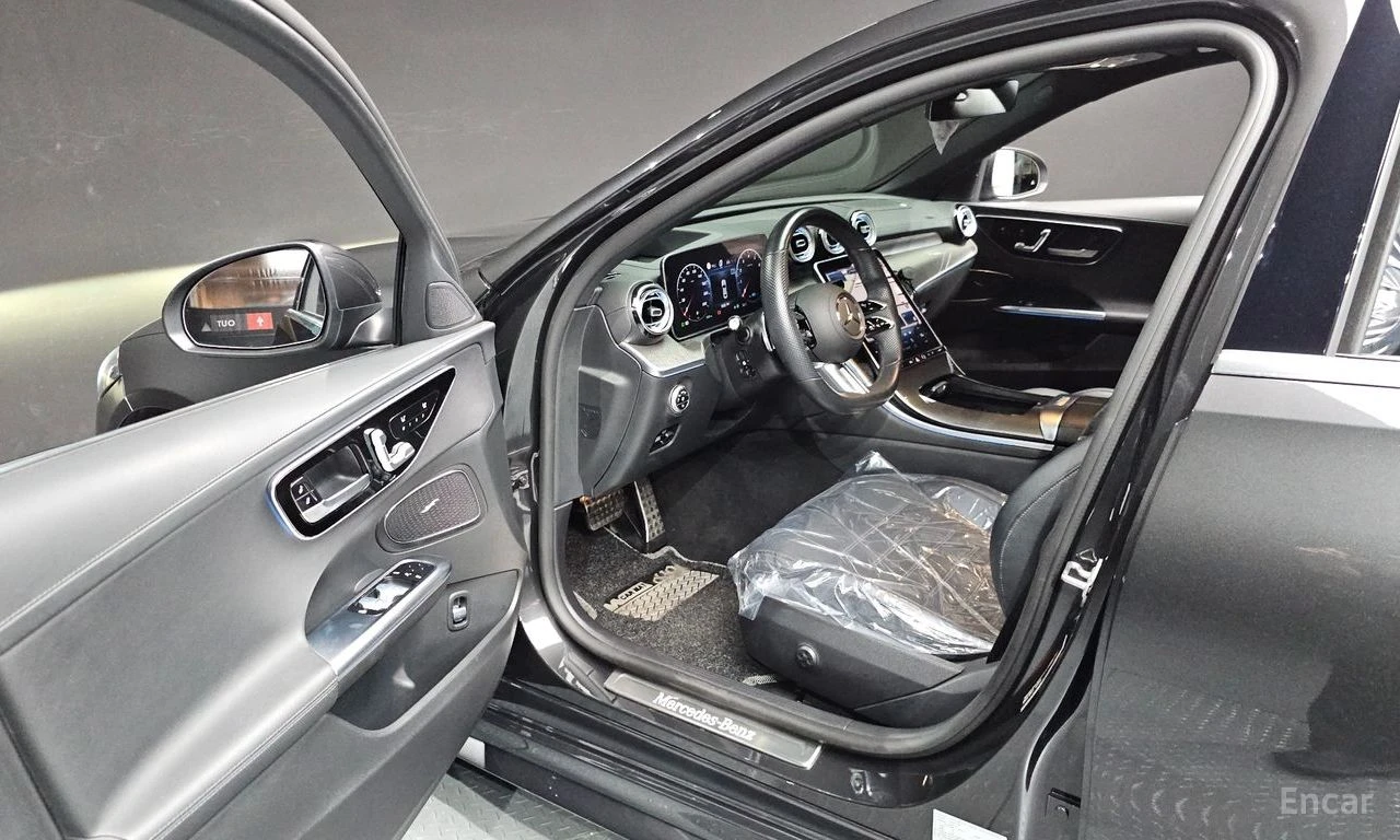 Mercedes-Benz C 300 AMG* LINE* BURMESTER* ДИСТРОНИКЧ* ХЕДЪП* 360КАМЕРА, снимка 5 - Автомобили и джипове - 55467576