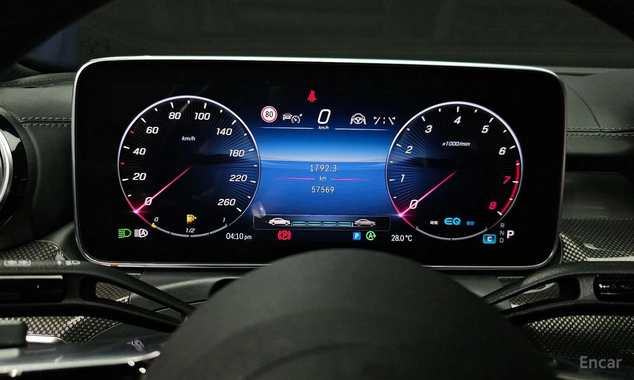 Mercedes-Benz C 300 AMG* LINE* BURMESTER* ДИСТРОНИКЧ* ХЕДЪП* 360КАМЕРА, снимка 11 - Автомобили и джипове - 55467576