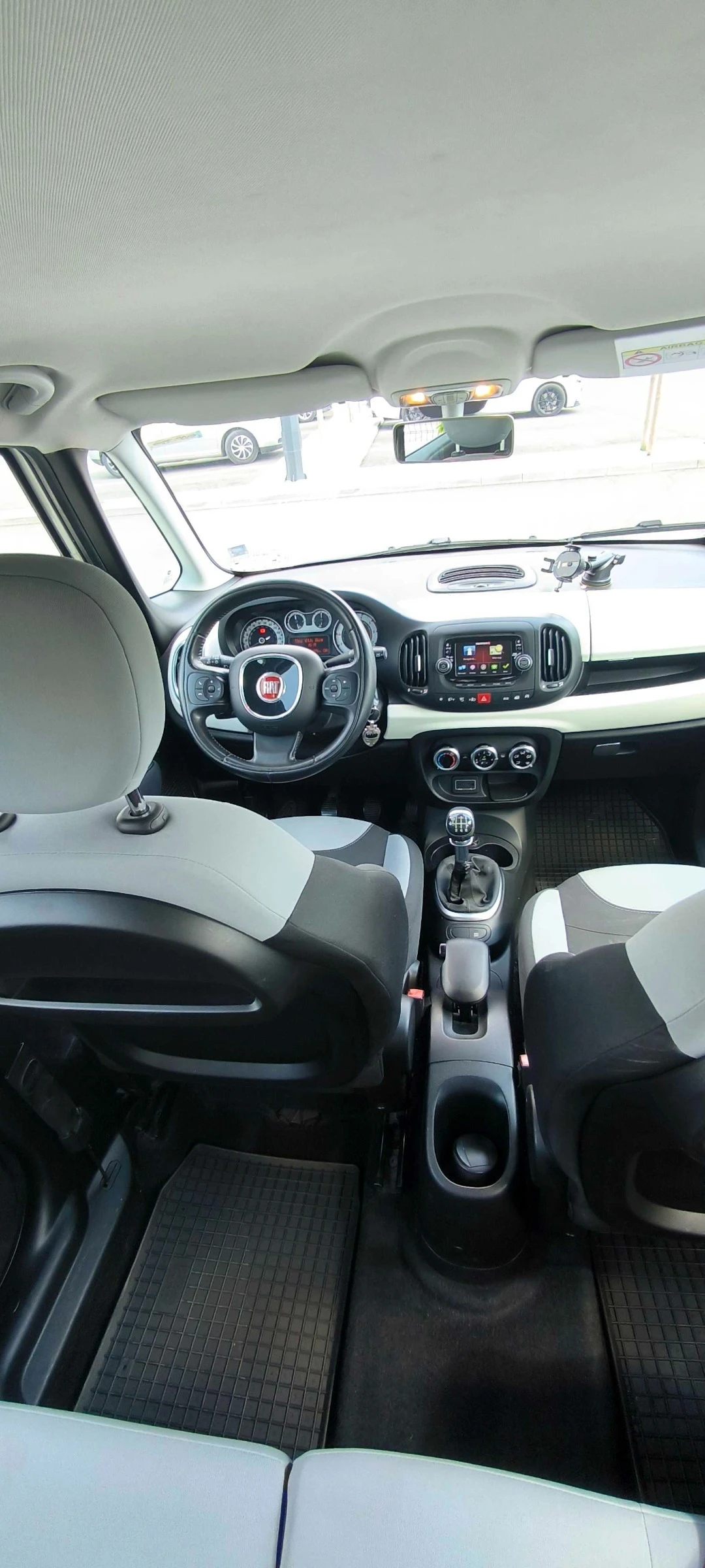 Fiat 500L 1.6 MultiJet с Камера, снимка 14 - Автомобили и джипове - 55577196