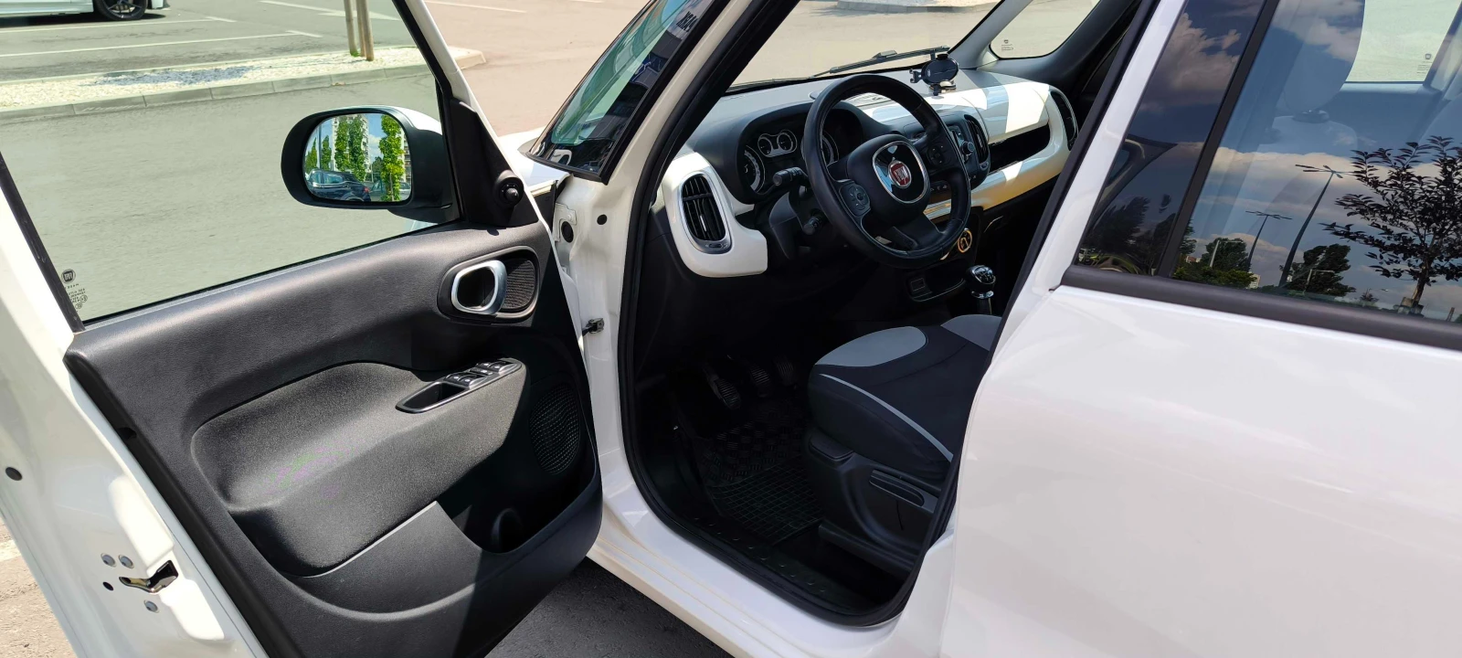 Fiat 500L 1.6 MultiJet с Камера, снимка 8 - Автомобили и джипове - 55577196