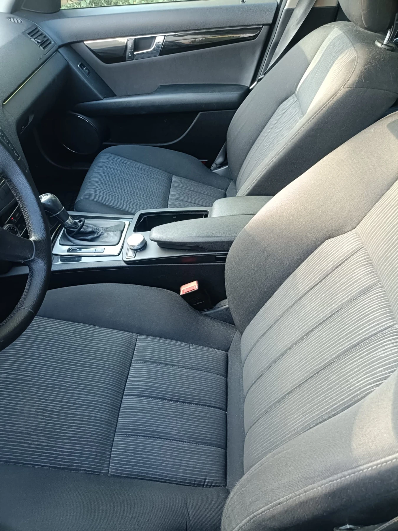 Mercedes-Benz C 200, снимка 6 - Автомобили и джипове - 55680531