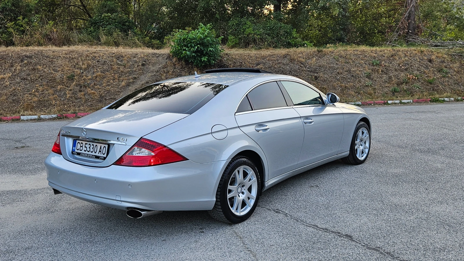Mercedes-Benz CLS 350 3.5 AVTOM/KOJA/NAVIG/132000 km/UNIKAT, снимка 5 - Автомобили и джипове - 55849834