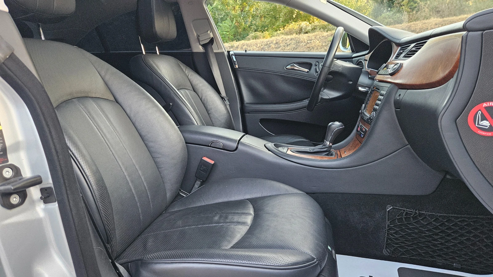 Mercedes-Benz CLS 350 3.5 AVTOM/KOJA/NAVIG/132000 km/UNIKAT, снимка 12 - Автомобили и джипове - 55849834