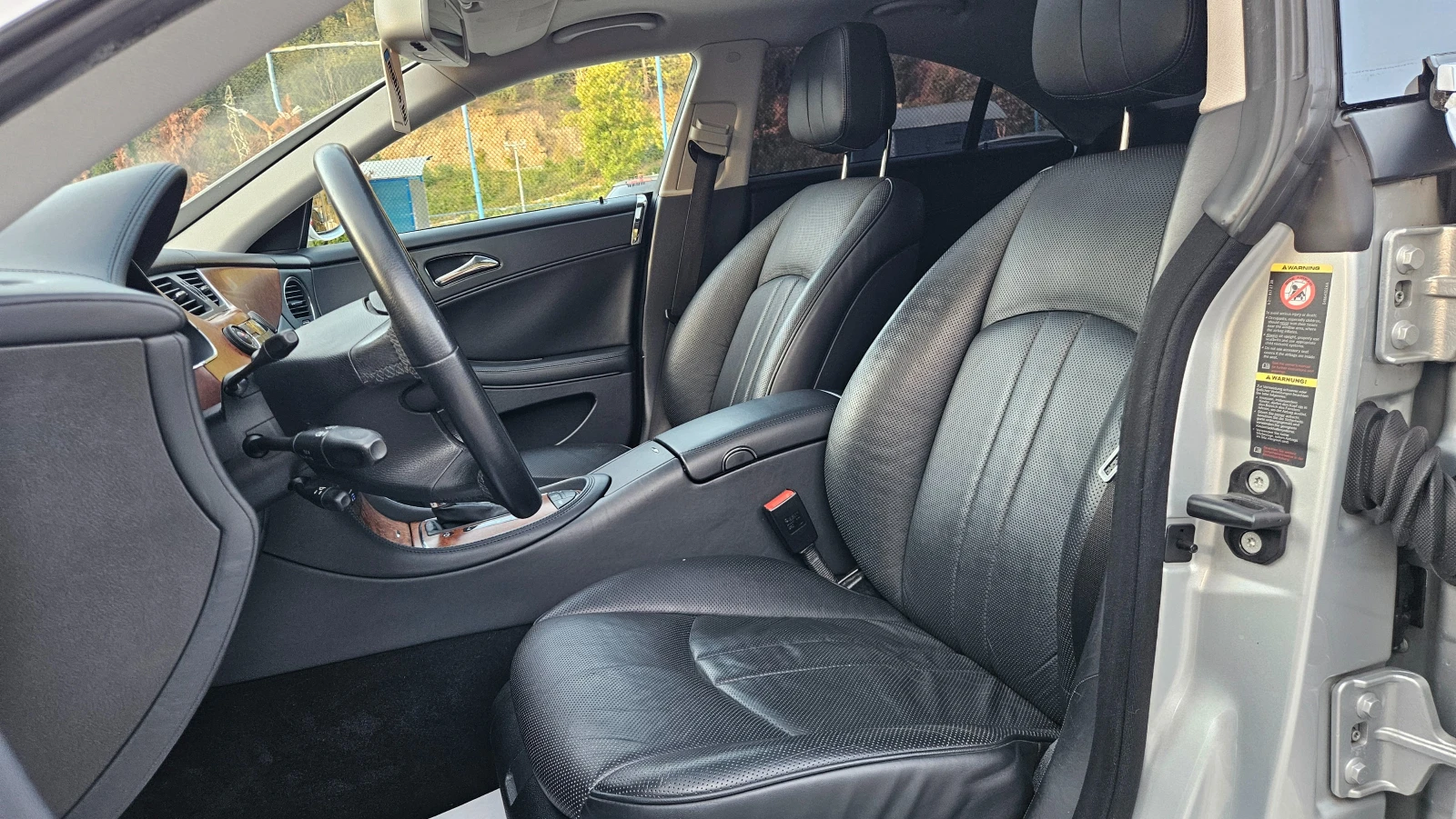 Mercedes-Benz CLS 350 3.5 AVTOM/KOJA/NAVIG/132000 km/UNIKAT, снимка 11 - Автомобили и джипове - 55849834