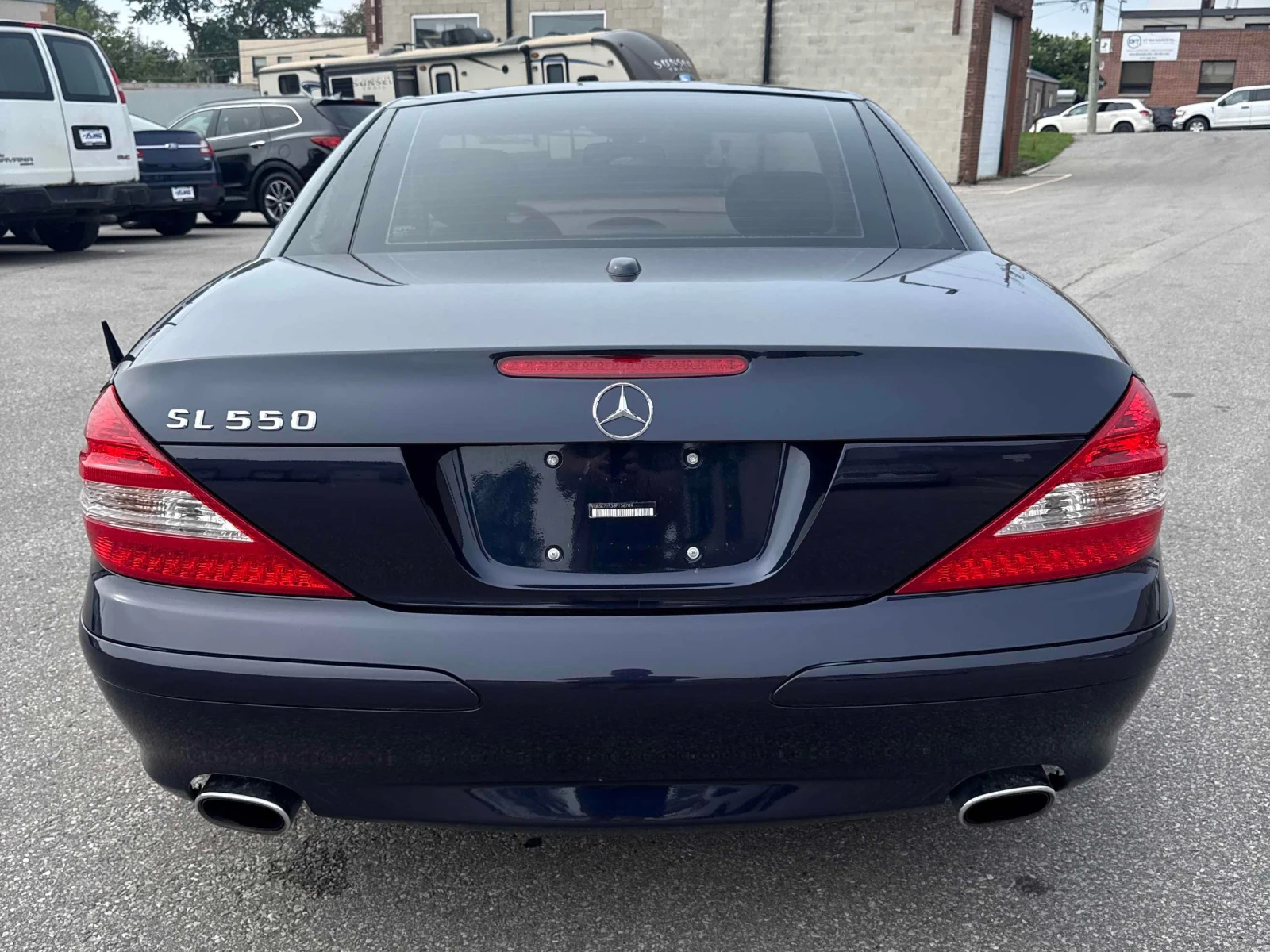 Mercedes-Benz SL * 5.5L V8 * BOSE * ПОДГРЕВ * CARFAX * , снимка 5 - Автомобили и джипове - 56113771