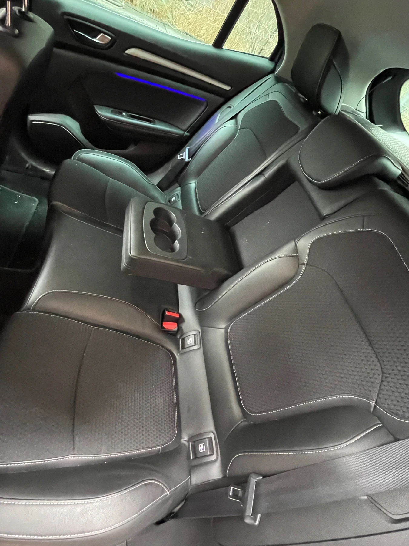 Renault Megane Серия Bose , снимка 4 - Автомобили и джипове - 56746424