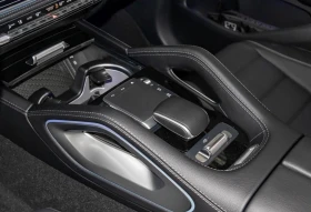 Обява за продажба на Mercedes-Benz GLE 400 e 4Matic = AMG Line= Premium Plus Гаранция ~ 206 208 лв. - изображение 7