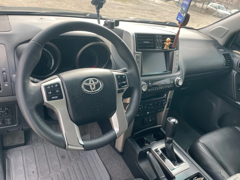 Toyota Land cruiser 3.0 D Auto, Navi, Koja, снимка 5 - Автомобили и джипове - 49067893