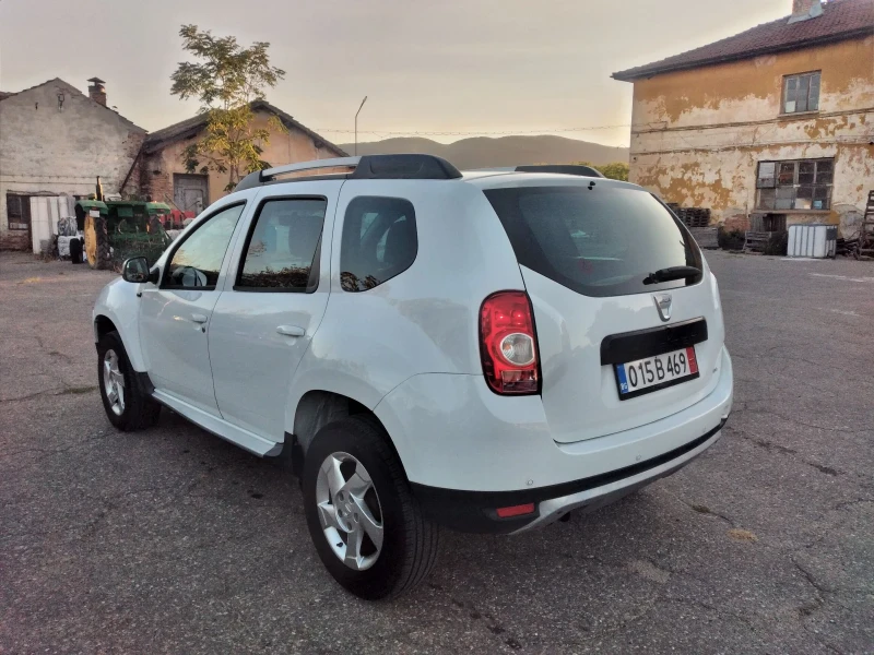Dacia Duster 1.6 4?4, снимка 4 - Автомобили и джипове - 51775459