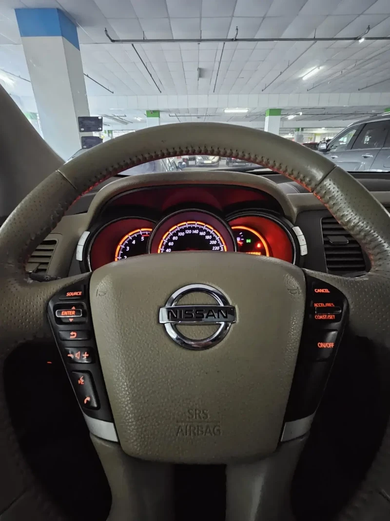 Nissan Murano 2.5 d, снимка 12 - Автомобили и джипове - 52449165