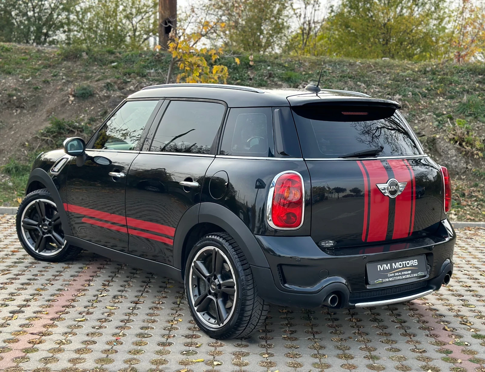 Mini Countryman * S* АВТОМАТИК* 4X4* ПАНОРАМА* XENON*  - изображение 6