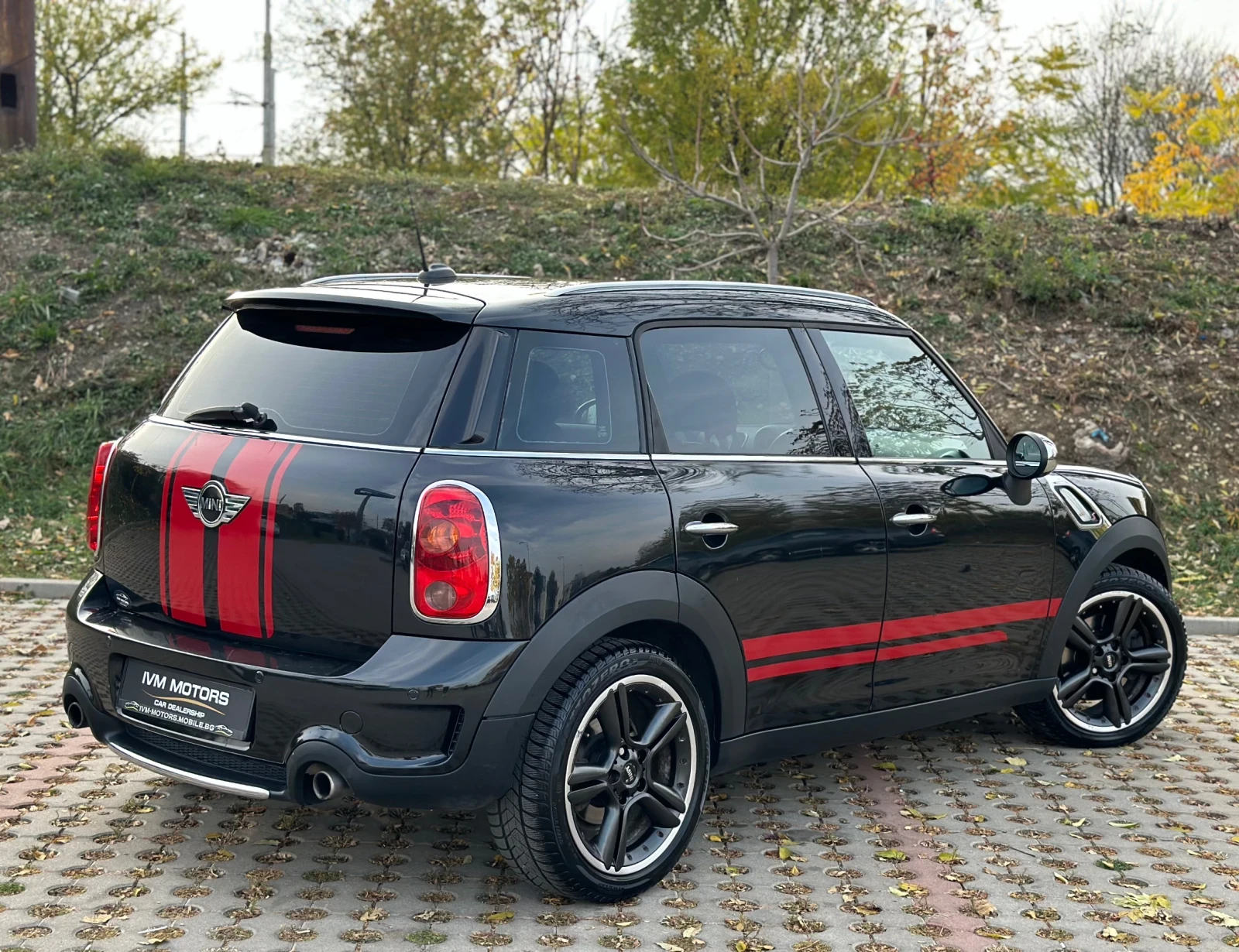 Mini Countryman * S* АВТОМАТИК* 4X4* ПАНОРАМА* XENON*  - изображение 4