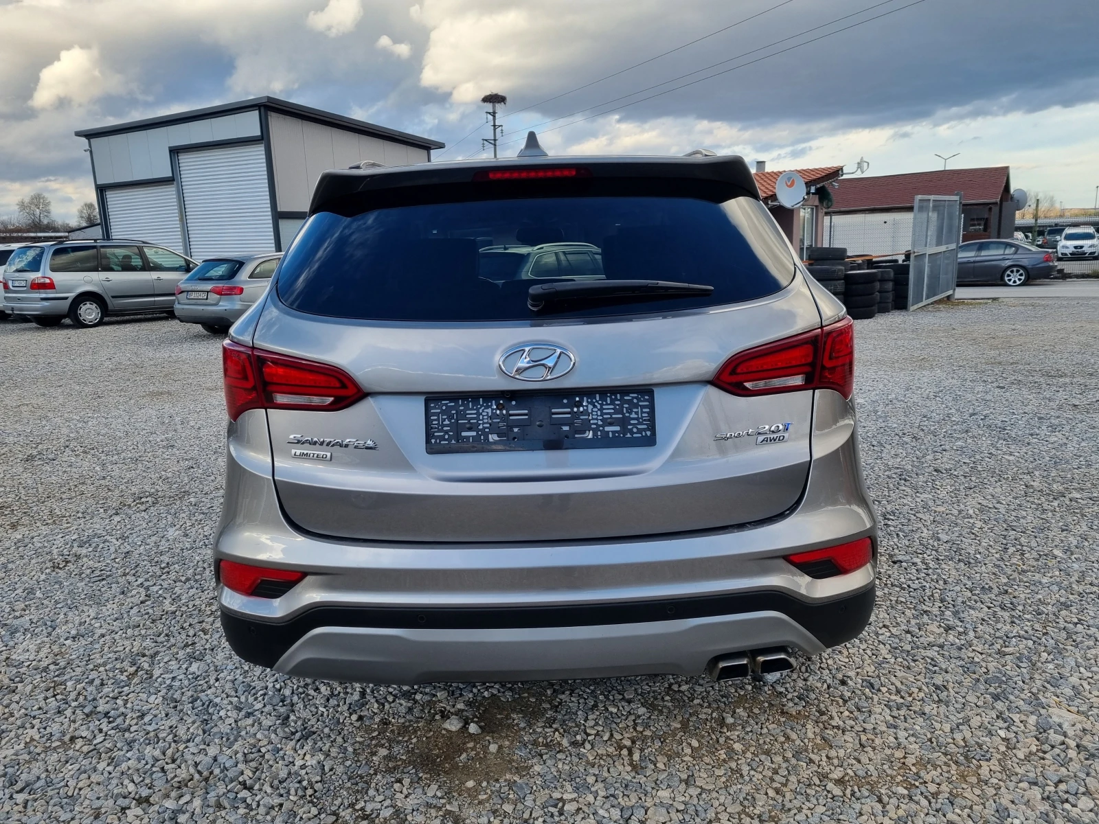 Hyundai Santa fe 2.0i-TURBO-250PS-4X4 - изображение 6