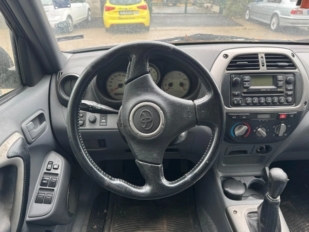 Toyota Rav4 2.0 4X4 - изображение 2