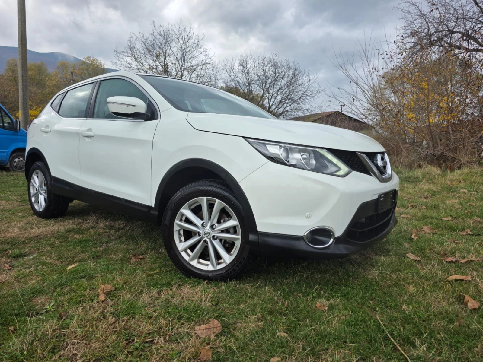 Nissan Qashqai Nissan Qashqai 1.2 DIG-T Tekna 115кс - изображение 4