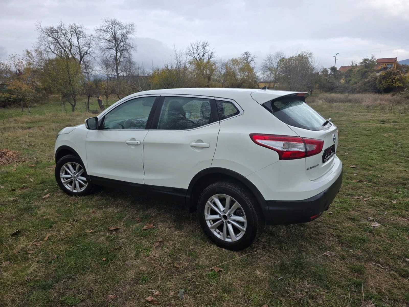 Nissan Qashqai Nissan Qashqai 1.2 DIG-T Tekna 115кс - изображение 2