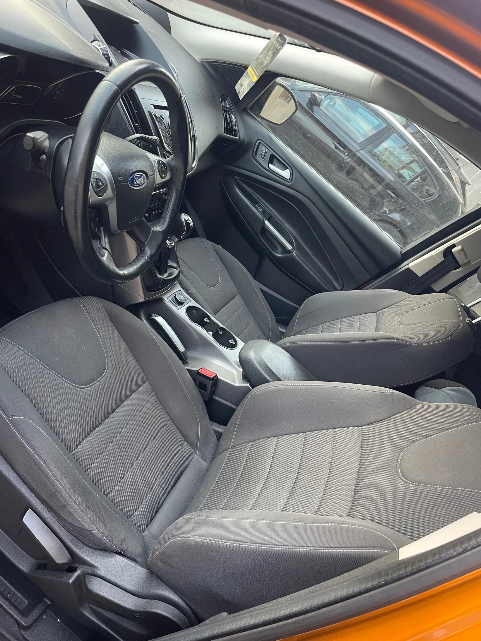 Ford Kuga  - изображение 6