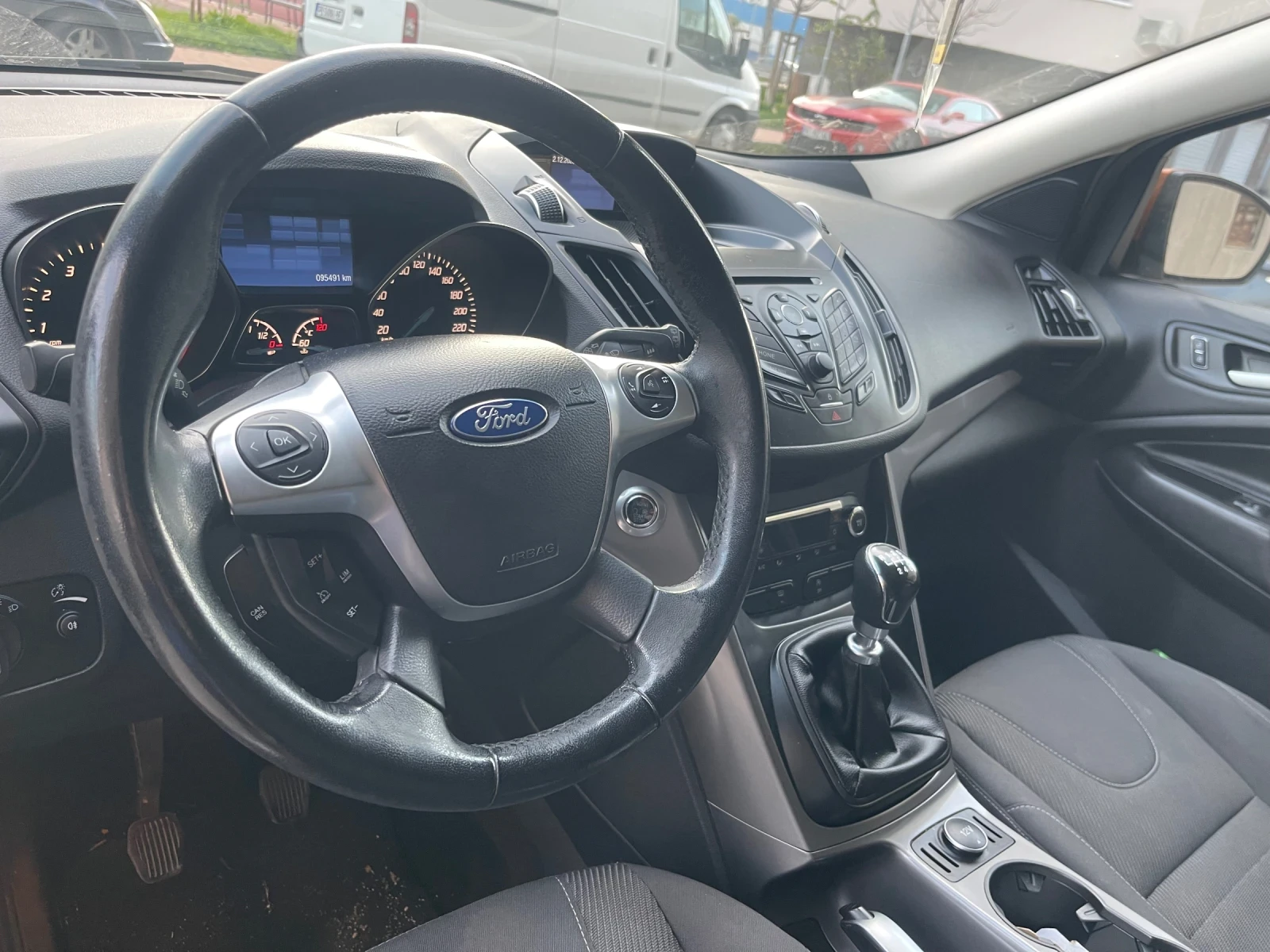 Ford Kuga  - изображение 4