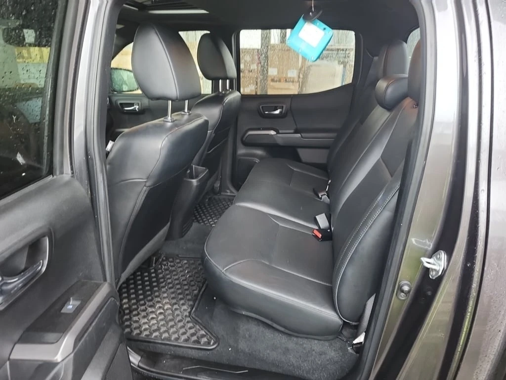 Toyota Tacoma * CREW CAB SHORT BED * CARFAX * ��� ������������ � | Mobile.bg � ����������� 13